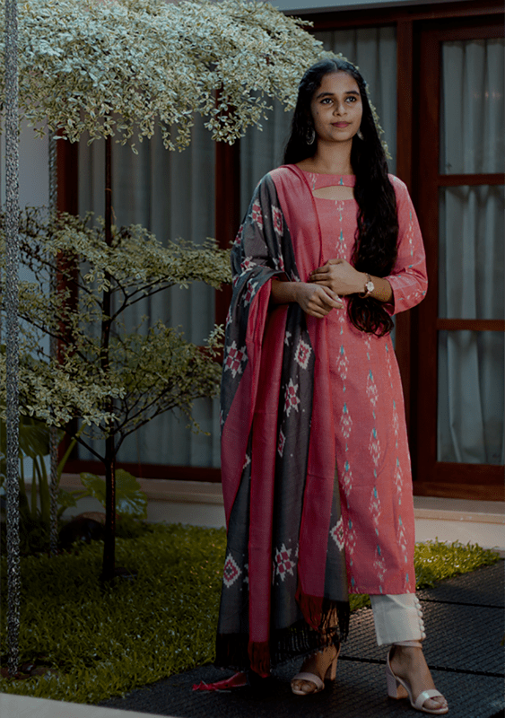 Double IKKAT Cotton Salwar Set /Light Pink-Whit-Grey/Slitted Top -Pencil Pant-IKKAT Dupatta Double IKKAT Cotton Salwar Set /Light Pink-Whit-Grey/Slitted Top -Pencil Pant-IKKAT Dupatta
